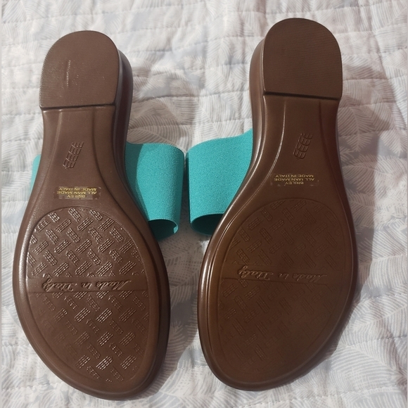 901- Italian Shoemakers Sutton Sandals Green Color Size 7.5 - Picture 5 of 10